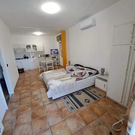 Istvan Lägenhet Keszthely