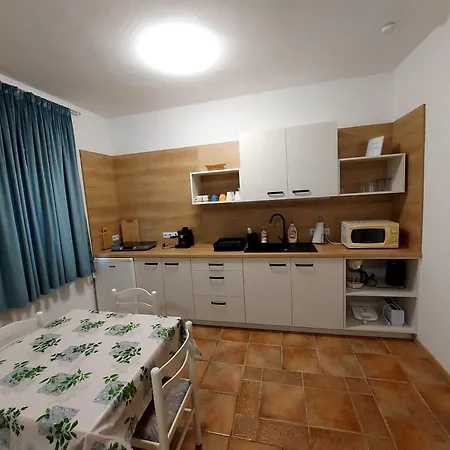 Istvan Apartment