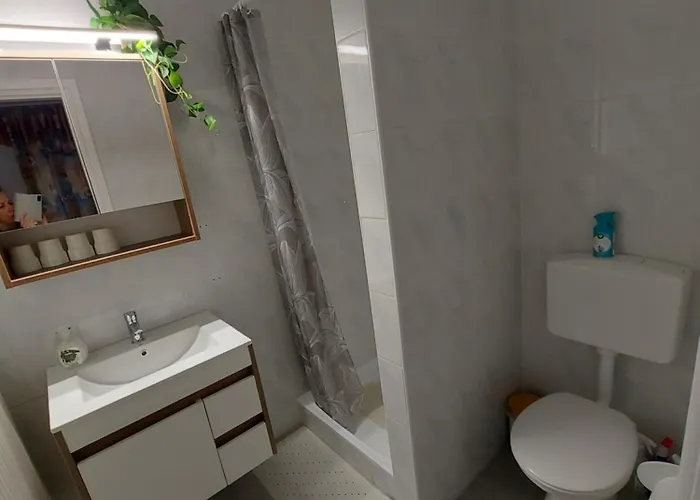 Istvan * קסזטלי