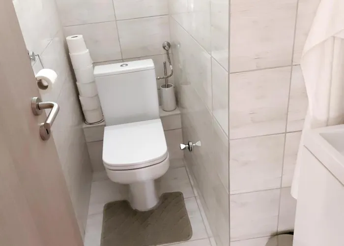 István Apartman